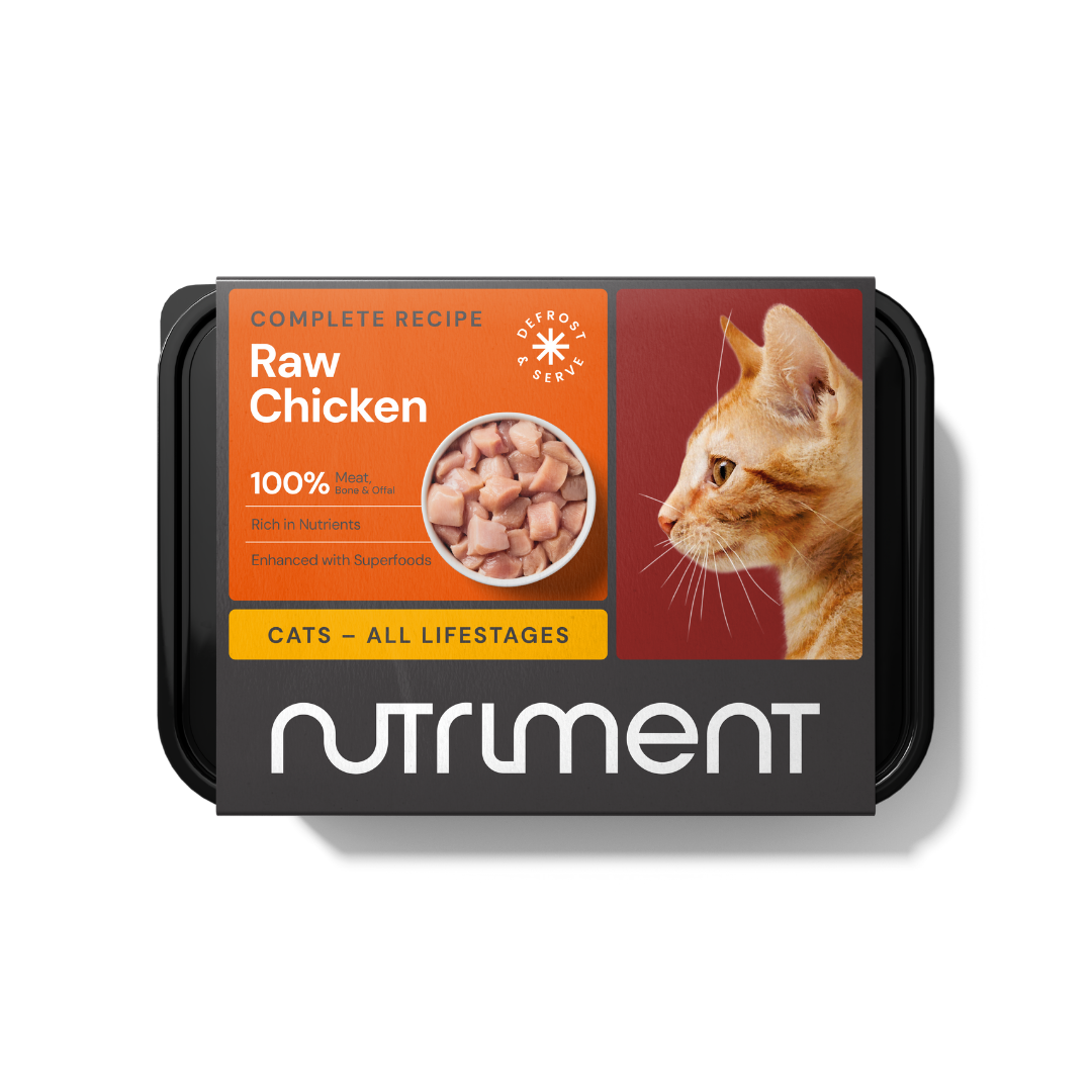 Cat Raw Chicken 500g package features high-quality protein, raw chicken, and a cat image with "Nutriment" at the bottom.