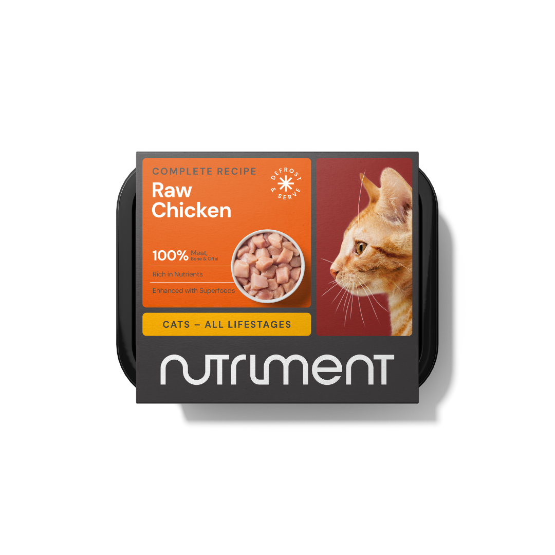 Cat Chicken Dinner 175g: Raw chicken chunks, all lifestages, optimal feline health.