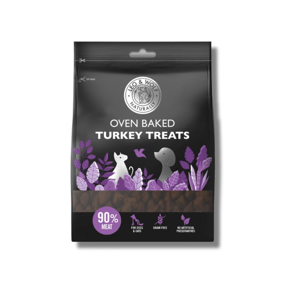 Leo & Wolf Turkey Treats 100g: Oven-baked, 90% turkey, grain-free pet treats with animal and leaf graphics.