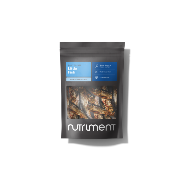 Little Fish 100g treats with dried sprats, natural pet snacks rich in Omega-3.